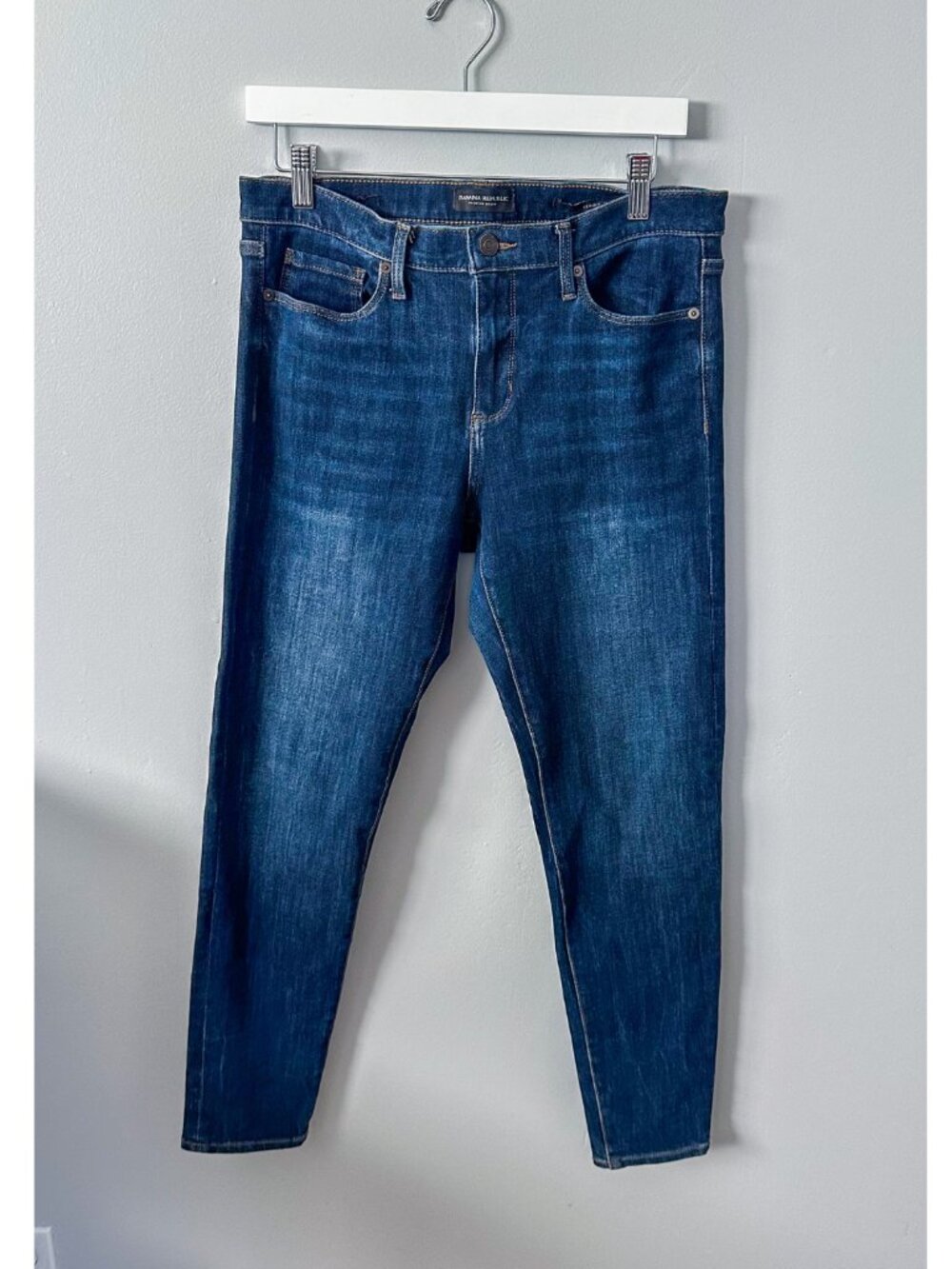 Banana Republic Dark Wash Skinny Jeans - Size 30